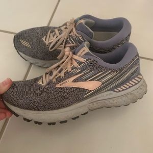 Brooks adrenaline 19 womens